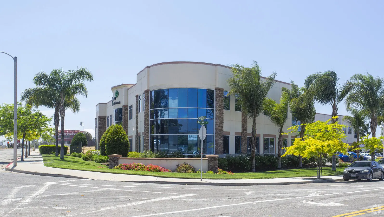 Court Receiver Ventura, California

Receivership Specialists, Ventura Office
1500 Palma Drive
2nd Floor
Ventura, CA 93003
Phone: (805) 267-1283
Fax: (805) 654-0080